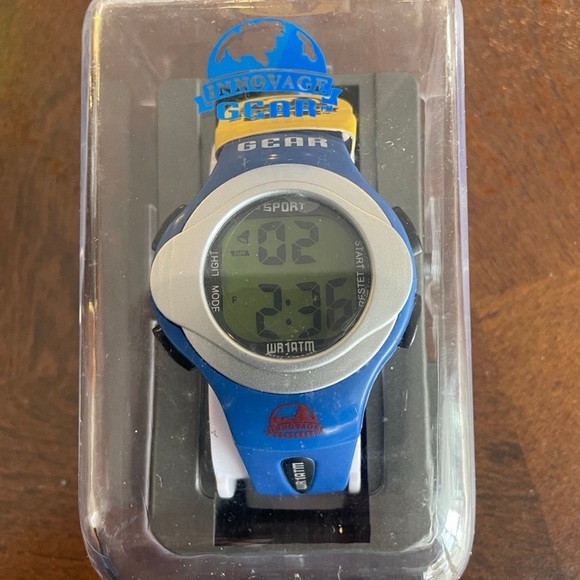 Innovage Gear LCD Sports Watch Silver And Blue - New in Box - Picture 3 of 9